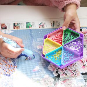 Hexagon diamond painting flip tray with funnel sifting design